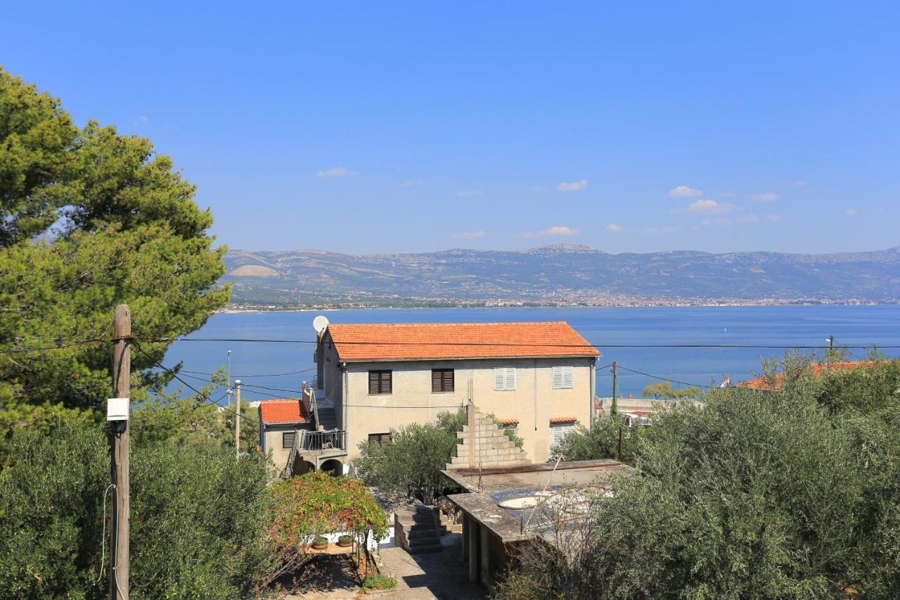 Apartments By The Sea Arbanija, Ciovo - 4320 Трогир Экстерьер фото